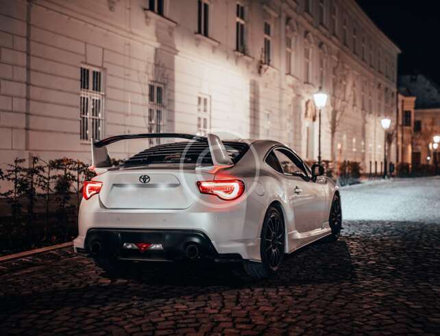 Post1 Copyright 642x491